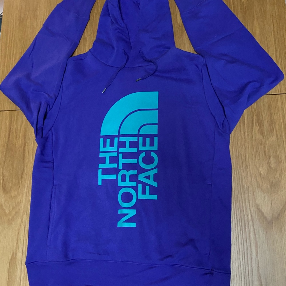 The North Face Pullover Hoodie NWOT